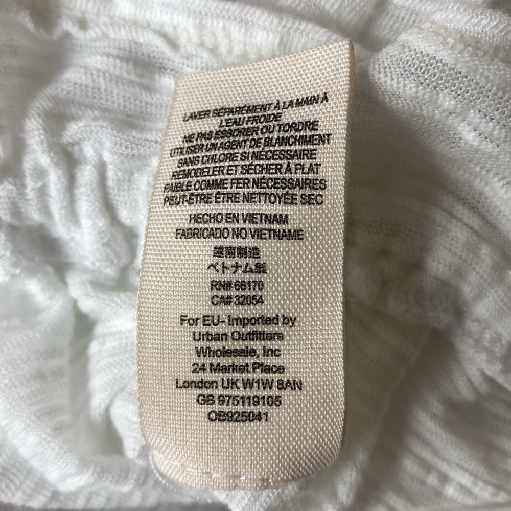 Free People Dorothy Puff-Sleeve Cropped Top. Size Large - Picture 12 of 12